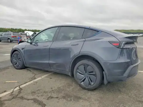 7SAYGDEE1TA393538 — 2026 Tesla Model Y, photo 2 from Copart, Front end