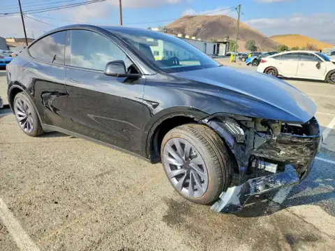 7SAYGDED8TF609282 — 2026 Tesla Model Y, zdjęcie 4 z Copart, Przód