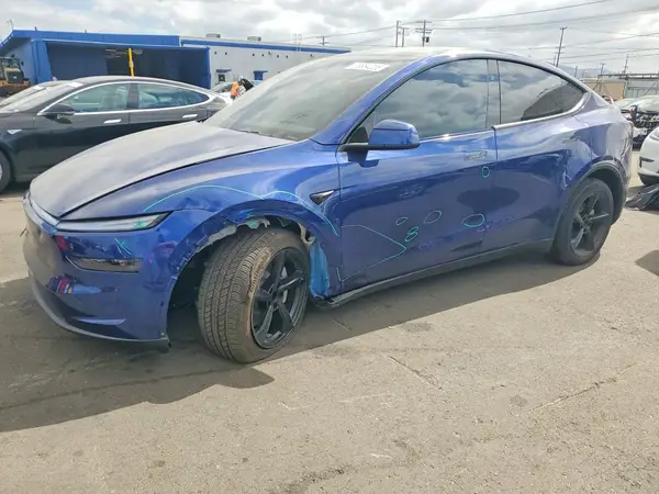 7SAYGDED3TF610145 Tesla Model Y 2026 — повреждение Передняя часть, фото до ремонта