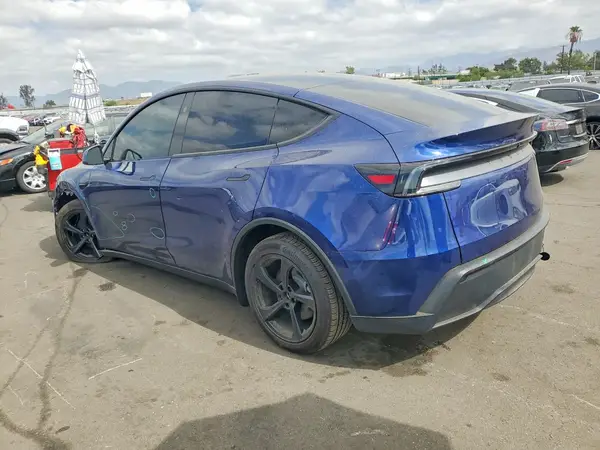 7SAYGDED3TF610145 — 2026 Tesla Model Y, фото 2 с аукциона Copart, Передняя часть