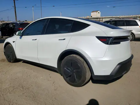 2026 Tesla Model Y VIN 7SAYGDED8TF385222 фото 2