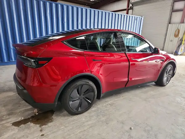7SAYGDED0TA487482 — 2026 Tesla Model Y, фото 3 с аукциона Copart, Боковая часть