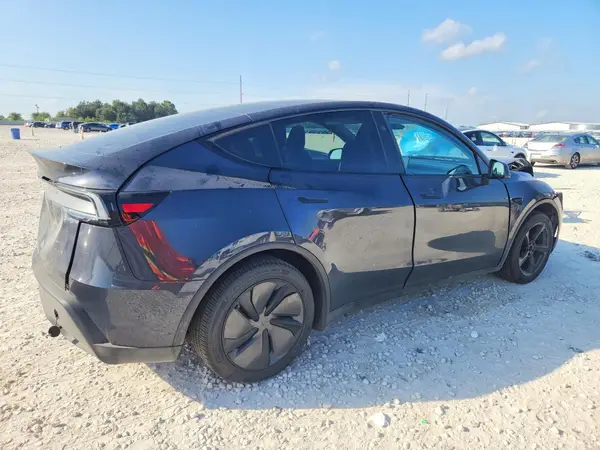 7SAYGDED7TA431992 — 2026 Tesla Model Y, фото 3 с аукциона Copart 15.10.2026, Передняя часть