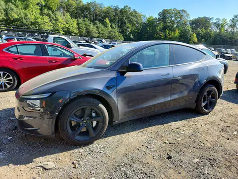 7SAYGDEE7TF532025 — 2026 Tesla Model Y, Front end (Front End), before-repair photos