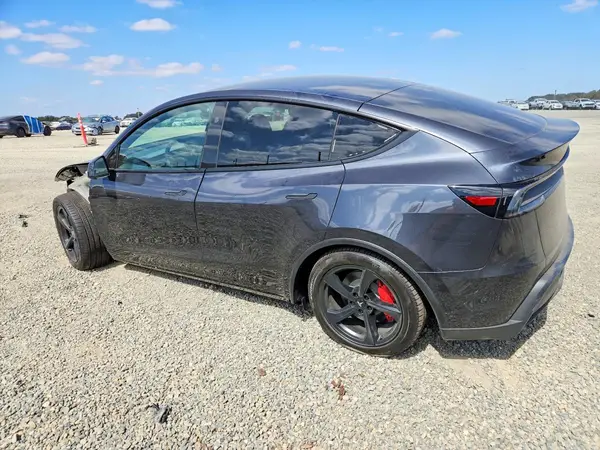 7SAYGDED8TF702674 — 2026 Tesla Model Y, photo 2 from Copart, Front end