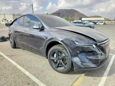7SAYGDED0TF621118 — 2026 Tesla Model Y, foto 4 de Copart 22.10.2026, Parte trasera
