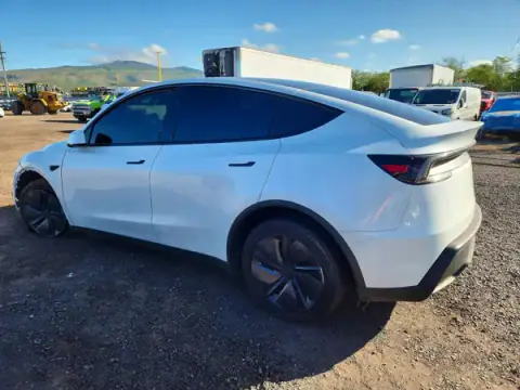 7SAYGDEDXTF639206 — 2026 Tesla Model Y, photo 2 from Copart, Front end