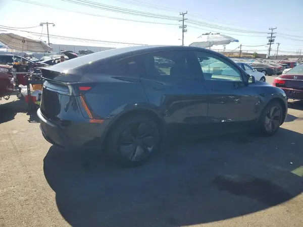 7SAYGDED6TF427497 — 2026 Tesla Model Y, фото 3 с аукциона Copart, Боковая часть