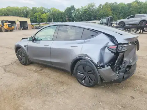 7SAYGDEE0TA716042 — 2026 Tesla Model Y, ფოტო 2, Copart, წინა ნაწილი
