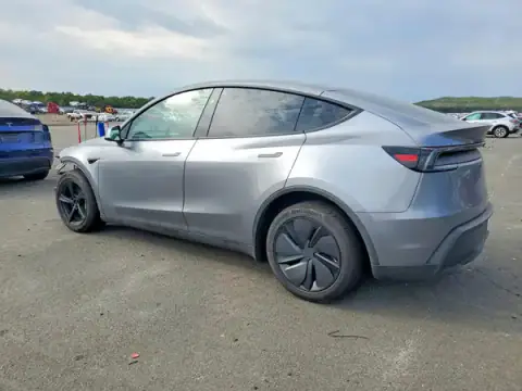 7SAYGDEE2TF553722 — 2026 Tesla Model Y, фото 2 с аукциона Copart, ПЕРЕДНЯЯ ЧАСТЬ