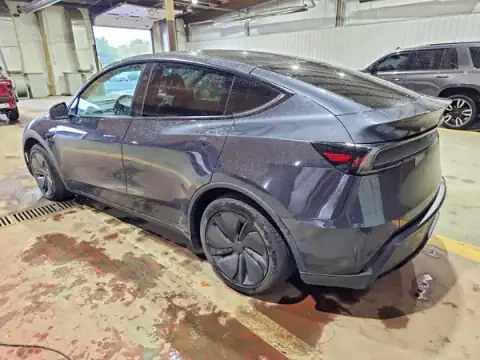 7SAYGDEE5TF521640 — 2026 Tesla Model Y, zdjęcie 2 z Copart, Zalanie