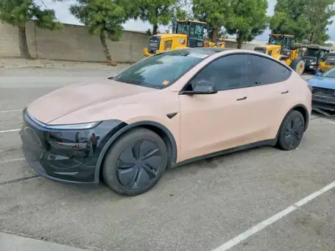 7SAYGDEE3TF456996 — 2026 Tesla Model Y, წინა ნაწილი (Front End), ფოტოები შეკეთებამდე