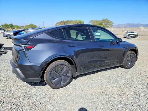 7SAYGDED0TF623998 — 2026 Tesla Model Y, foto 3 de Copart 27.10.2026, Parte delantera