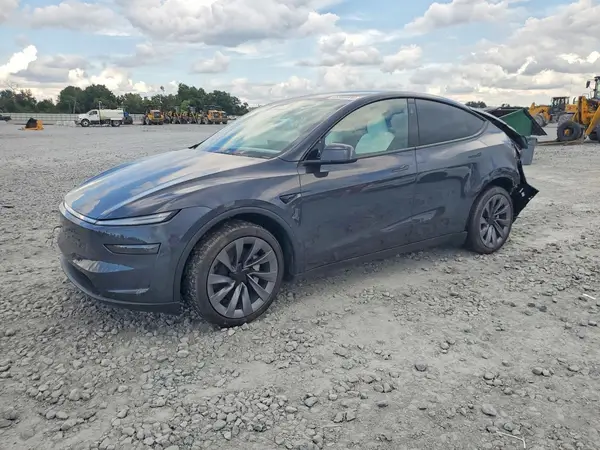 7SAYGDED9TA707749 Tesla Model Y 2026 — Rear end damage, before-repair photo