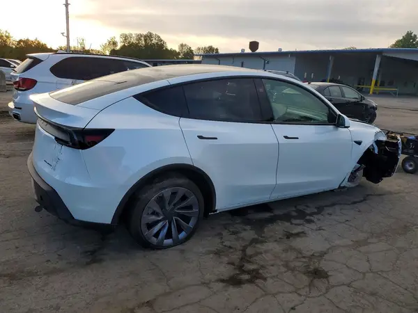 7SAYGDEE9TA699371 — 2026 Tesla Model Y, zdjęcie 3 z Copart, Przód