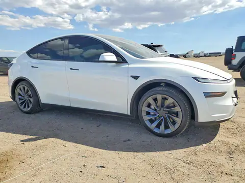 7SAYGDEE6TF577604 — 2026 Tesla Model Y, photo 4 from Copart 26.10.2026, Front end