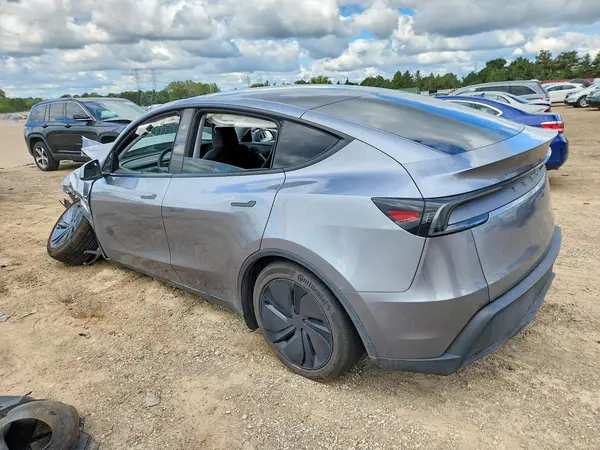 7SAYGDEE7TF339499 — 2026 Tesla Model Y, ფოტო 2, Copart, წინა ნაწილი
