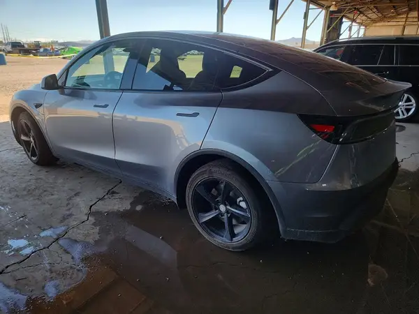 7SAYGDED0TF379883 — 2026 Tesla Model Y, фото 2 с аукциона Copart, Задняя часть