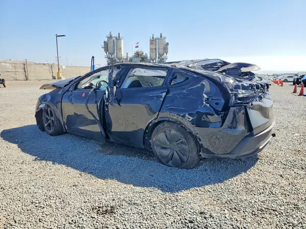 7SAYGDED2TF425892 — 2026 Tesla Model Y, photo 2 from Copart, Rollover
