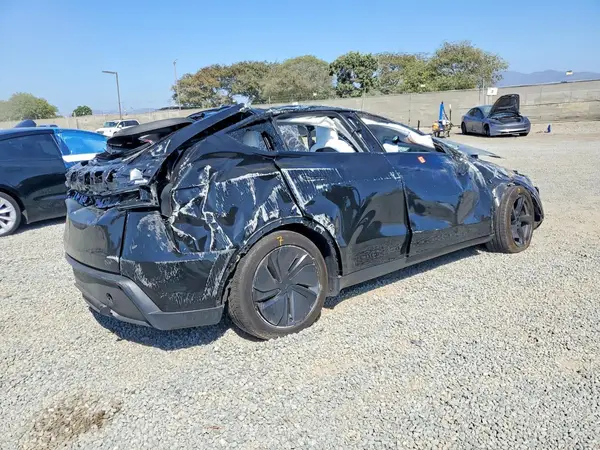 7SAYGDED2TF425892 — 2026 Tesla Model Y, photo 3 from Copart, Rollover