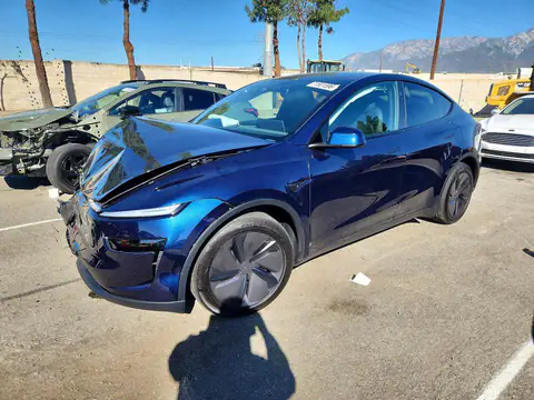 7SAYGDEE6TF658134 — 2026 Tesla Model Y, Передня частина (Front End), фото до ремонту