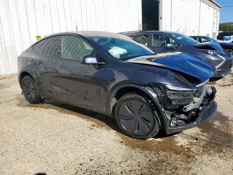 7SAYGDED7TF617986 — 2026 Tesla Model Y, photo 4 from Copart, Front end