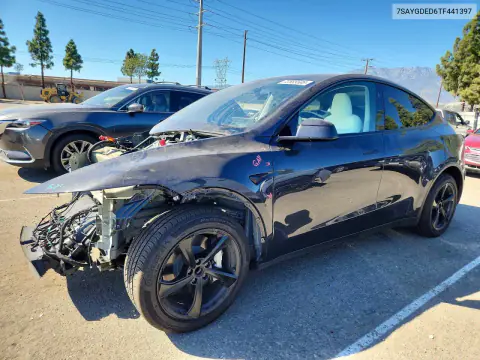 2026 Tesla Model Y VIN 7SAYGDED6TF441397 фото 1