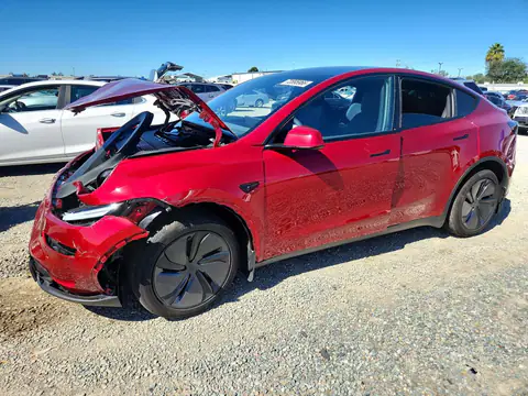 7SAYGDED7TF704836 — 2026 Tesla Model Y, წინა ნაწილი, ფოტოები შეკეთებამდე