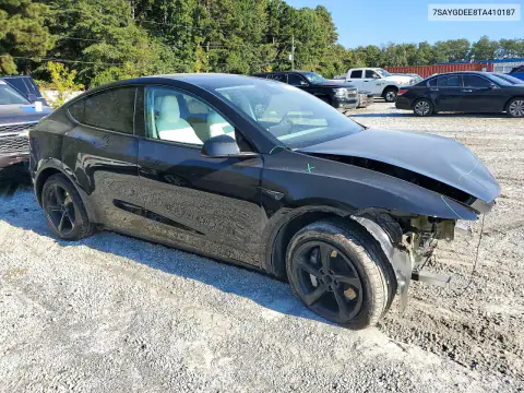 7SAYGDEE8TA410187 — 2026 Tesla Model Y, foto 4 de Copart, Parte delantera