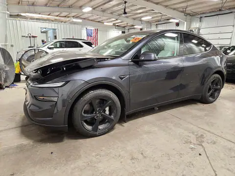 7SAYGDEE3TA465792 — 2026 Tesla Model Y, წინა ნაწილი, ფოტოები შეკეთებამდე