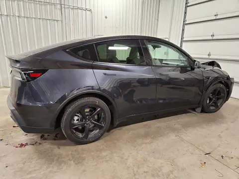 7SAYGDEE3TA465792 — 2026 Tesla Model Y, фото 3 с аукциона Copart, ПЕРЕДНЯЯ ЧАСТЬ