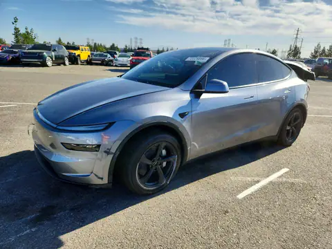 7SAYGDEEXTF703379 — 2026 Tesla Model Y, უკანა ნაწილი (Rear End), ფოტოები შეკეთებამდე