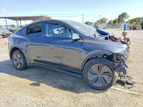 7SAYGDED3TF446959 — 2026 Tesla Model Y, фото 4 с аукциона Copart 29.09.2026, Передняя часть