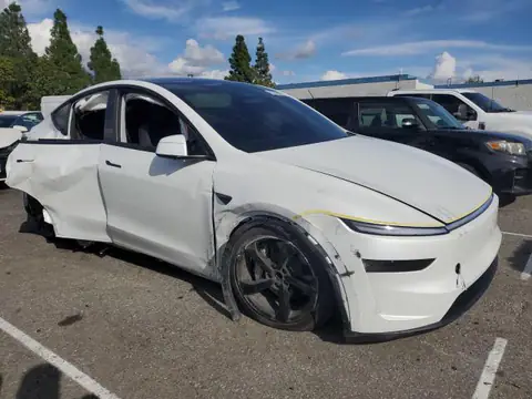 7SAYGDED9TF374455 — 2026 Tesla Model Y, zdjęcie 4 z Copart 22.10.2026, Bok