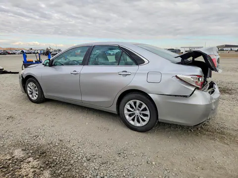 2016 Toyota Camry VIN 4T4BF1FK7GR557501 фото 2