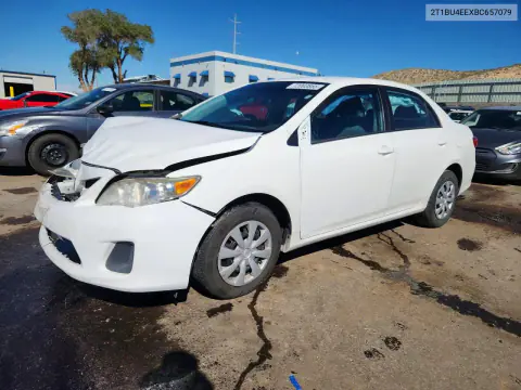2T1BU4EEXBC657079 — 2011 Toyota Corolla, Przód, zdjęć przed naprawą