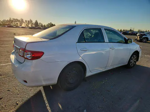 2013 Toyt Corolla VIN 5YFBU4EE1DP100077 фото 3
