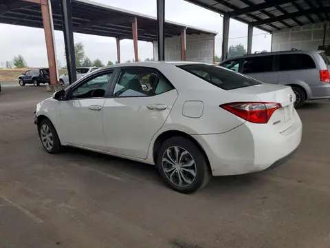 2T1BURHE4FC267531 — 2015 Toyota Corolla, zdjęcie 2 z Copart 19.10.2026, Przód