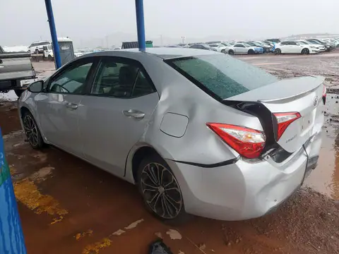 2T1BURHE2FC316709 — 2015 Toyota Corolla, фото 2 с аукциона Copart 29.09.2026, Задняя часть