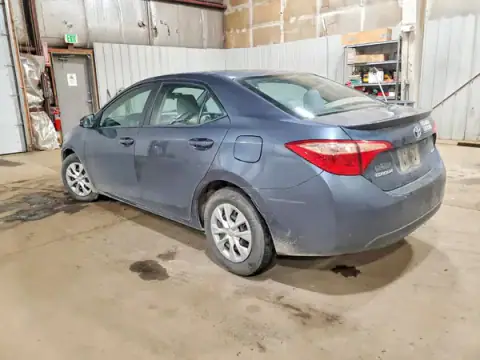 2T1BPRHE1HC840931 — 2017 Toyota Corolla, zdjęcie 2 z Copart 20.10.2026, Przód