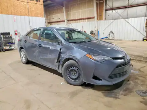 2T1BPRHE1HC840931 — 2017 Toyota Corolla, zdjęcie 4 z Copart 20.10.2026, Przód