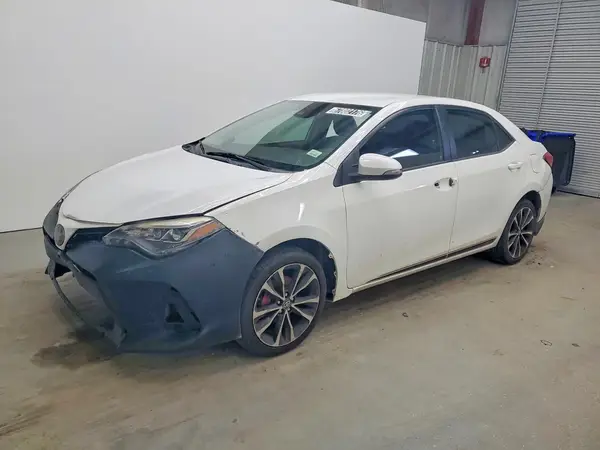 2T1BURHE2HC879438 Toyota Corolla 2017 — повреждение Передняя часть, фото до ремонта