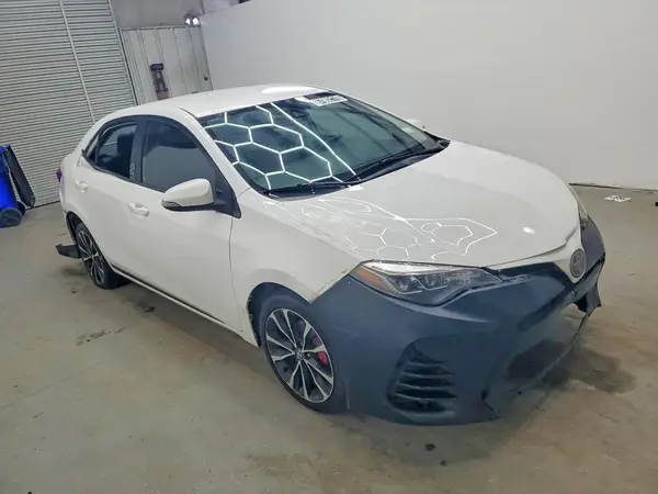 2T1BURHE2HC879438 — 2017 Toyota Corolla, фото 4 с аукциона Copart 29.09.2026, Передняя часть