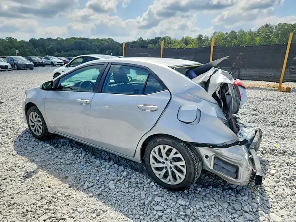 2T1BURHE5HC770858 — 2017 Toyota Corolla, photo 2 from Copart, Rear end