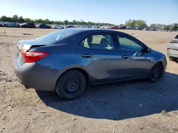 2T1BURHE3HC903679 — 2017 Toyota Corolla, photo 3 from Copart, Front end