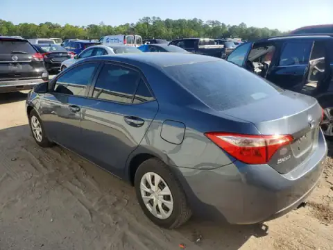 2T1BURHE2HC959337 — 2017 Toyota Corolla, zdjęcie 2 z Copart 03.10.2026, Drobne wgniecenia i rysy