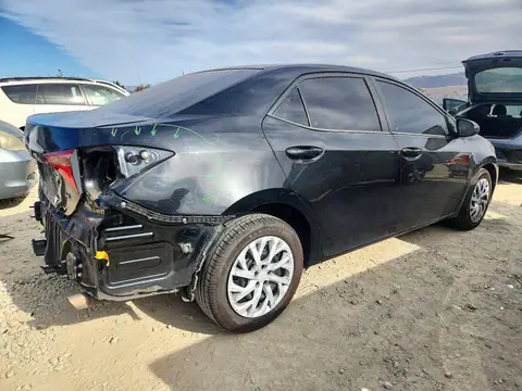 2T1BURHE0HC928295 — 2017 Toyota Corolla, zdjęcie 3 z Copart 22.10.2026, Tył