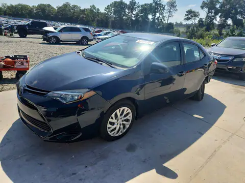 5YFBURHE6JP819829 — 2018 Toyota Corolla, Parte trasera (Rear End), fotos antes de reparar
