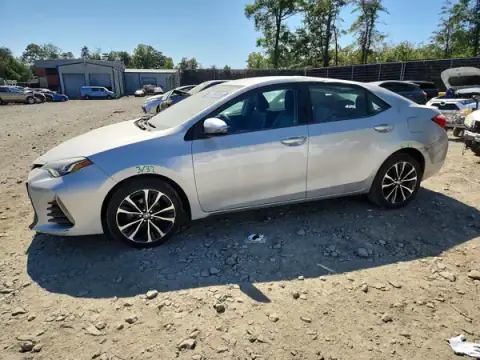 2T1BURHE0JC974599 — 2018 Toyota Corolla, Techo (Top/Roof), fotos antes de reparar