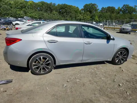 2T1BURHE0JC974599 — 2018 Toyota Corolla, foto 3 de Copart, Techo